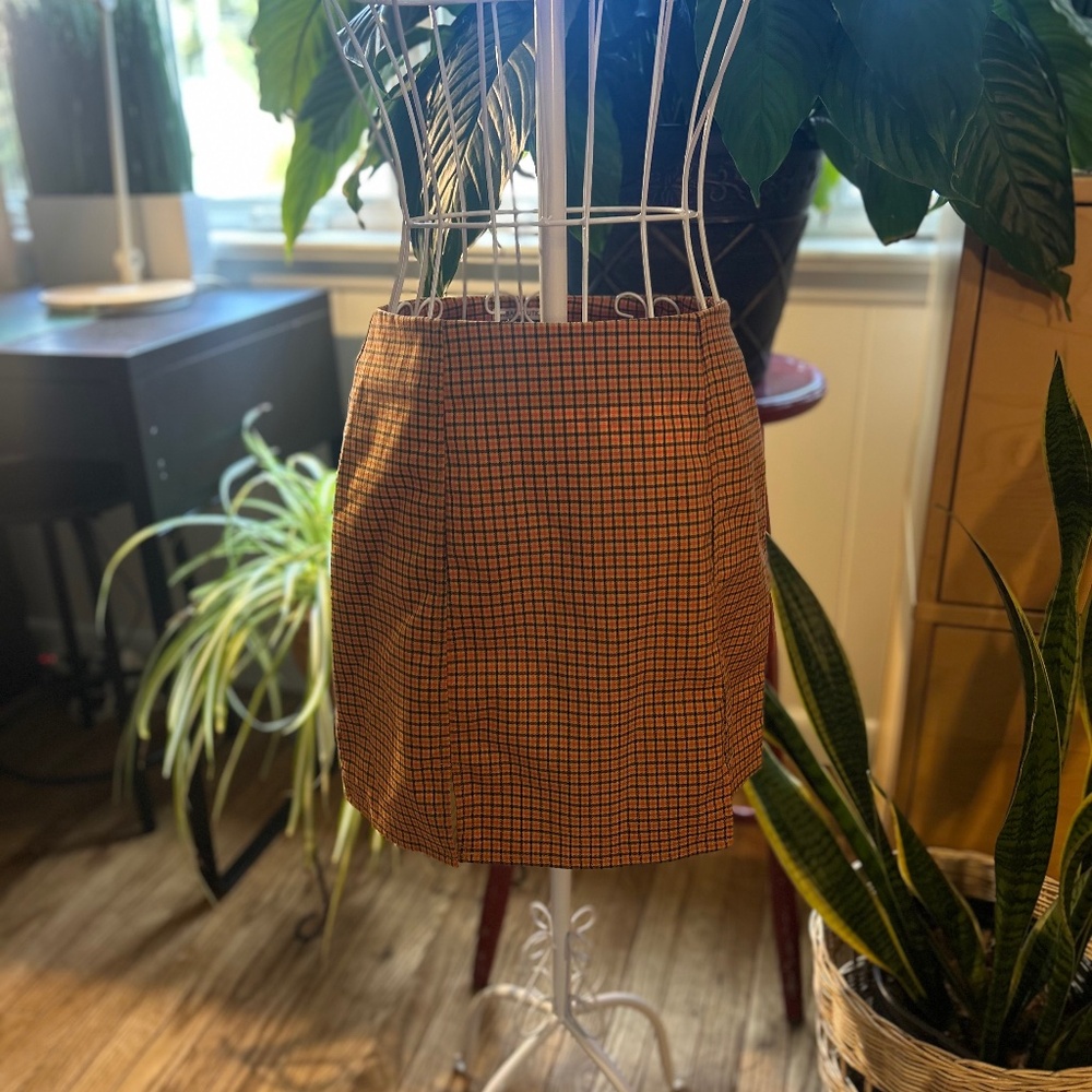 Urban Outfitters plaid mini skirt - Picture 1 of 6